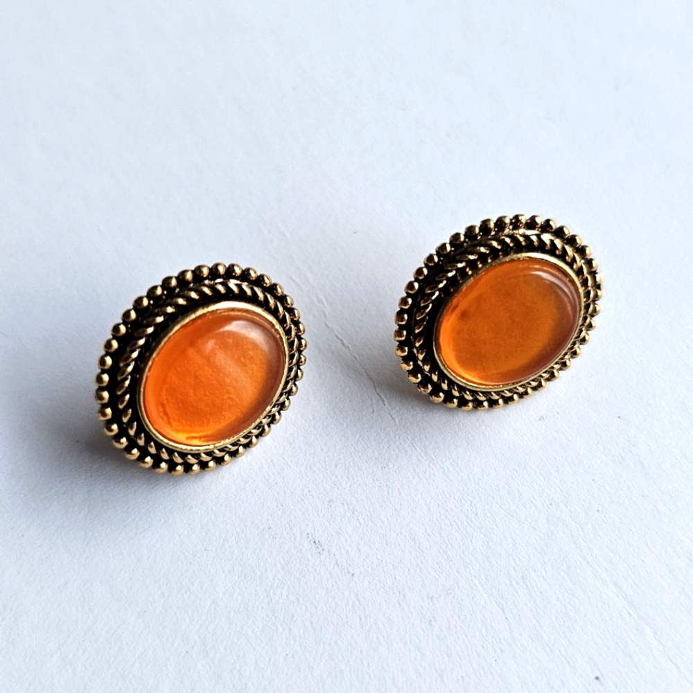 🌟 Vintage Amber Round Stud Earrings